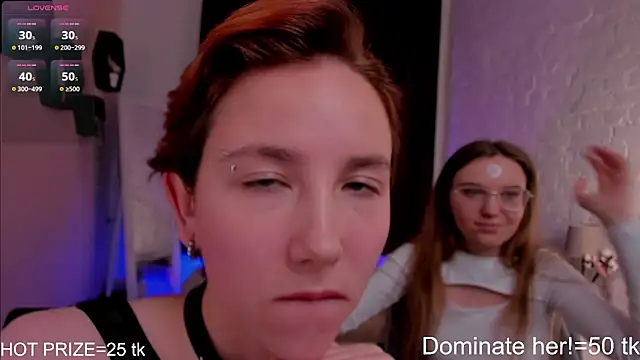 velvetvalkyries online show from December 10, 2024, 7:43 pm