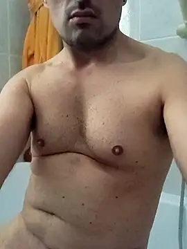 pisellinodurissimo online show from May 1, 2026, 12:32 pm