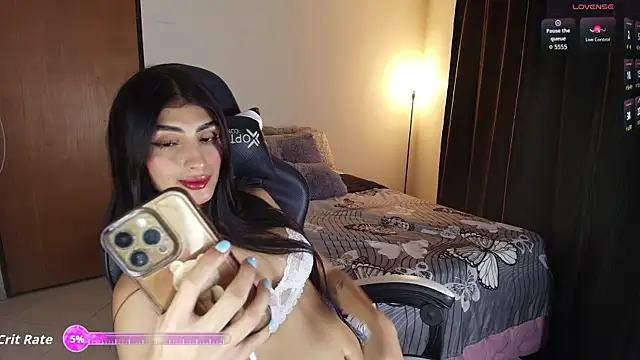 Snapshot of April_Scarlett chatting on March 1, 2026, 4:14 am April Scarlett online show from March 1, 2026, 4:14 am