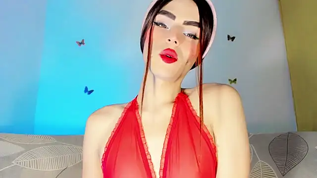 TatiGil online show from April 19, 2026, 8:11 pm