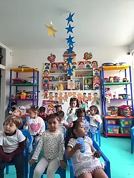 Snapshot of Thyana_LS chatting on May 7, 2026, 7:41 pm Thyana LS online show from May 7, 2026, 7:41 pm