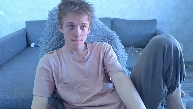 Snapshot of sweetserenity5 chatting on March 2, 2026, 7:15 am sweetserenity5 online show from March 2, 2026, 7:15 am