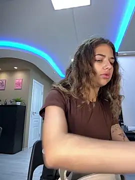 CharleneWoods online show from October 11, 2025, 2:37 pm