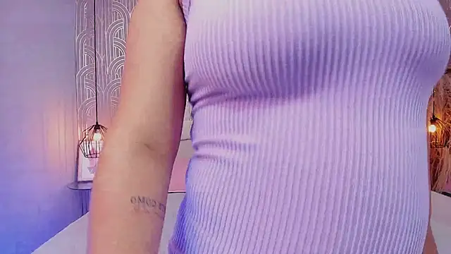 Snapshot of LeylaRangel chatting on January 31, 2025, 3:41 am LeylaRangel online show from January 31, 2025, 3:41 am