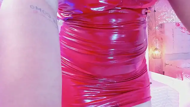 Snapshot of LeylaRangel chatting on February 18, 2025, 4:04 am LeylaRangel online show from February 18, 2025, 4:04 am