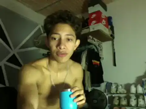 Snapshot of ferchitibellako chatting on November 7, 2025, 3:12 pm ferchitibellako online show from November 7, 2025, 3:12 pm