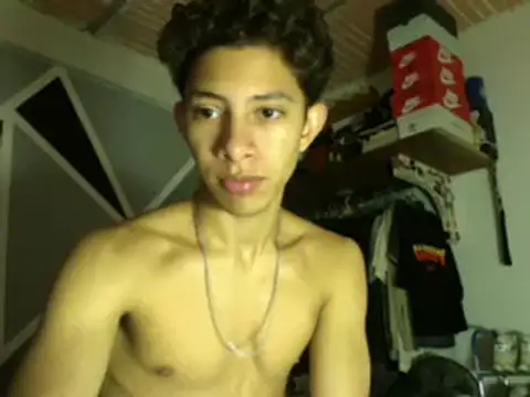 Snapshot of ferchitibellako chatting on November 10, 2025, 5:28 am ferchitibellako online show from November 10, 2025, 5:28 am