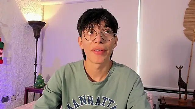 Snapshot of alexandersawyer chatting on December 28, 2024, 12:03 pm alexandersawyer online show from December 28, 2024, 12:03 pm