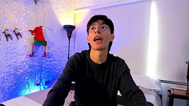 Snapshot of alexandersawyer chatting on December 30, 2024, 1:03 pm alexandersawyer online show from December 30, 2024, 1:03 pm