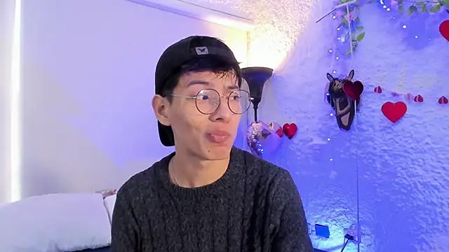 Snapshot of alexandersawyer chatting on February 24, 2025, 12:05 pm alexandersawyer online show from February 24, 2025, 12:05 pm