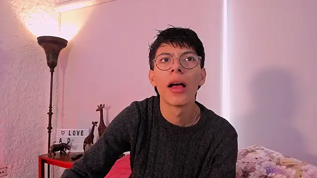 Snapshot of alexandersawyer chatting on March 14, 2025, 1:13 pm alexandersawyer online show from March 14, 2025, 1:13 pm