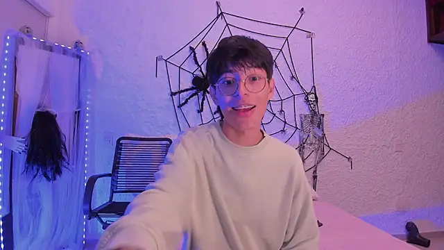 Snapshot of alexandersawyer chatting on October 6, 2025, 3:59 am alexandersawyer online show from October 6, 2025, 3:59 am