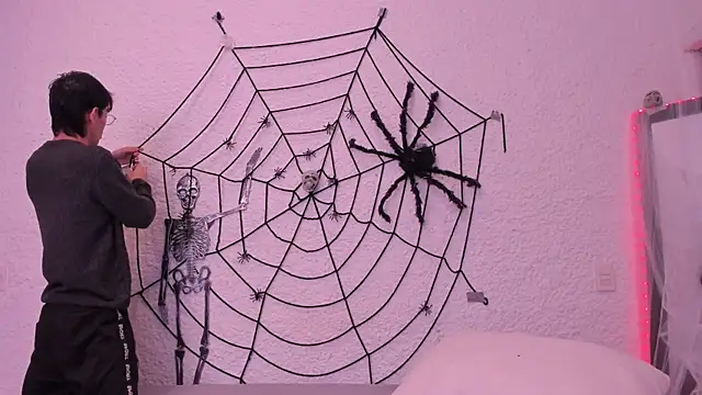 Snapshot of alexandersawyer chatting on October 18, 2025, 4:15 am alexandersawyer online show from October 18, 2025, 4:15 am