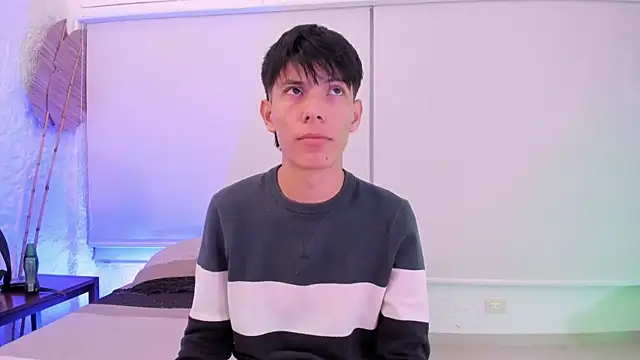 Snapshot of alexandersawyer chatting on October 24, 2025, 3:58 am alexandersawyer online show from October 24, 2025, 3:58 am