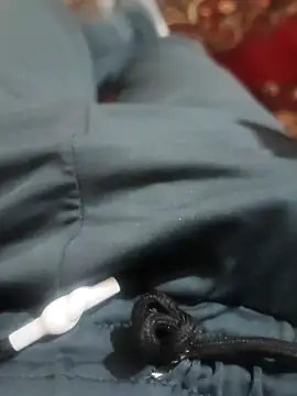 Rdm b online show from October 3, 2025, 4:04 pm