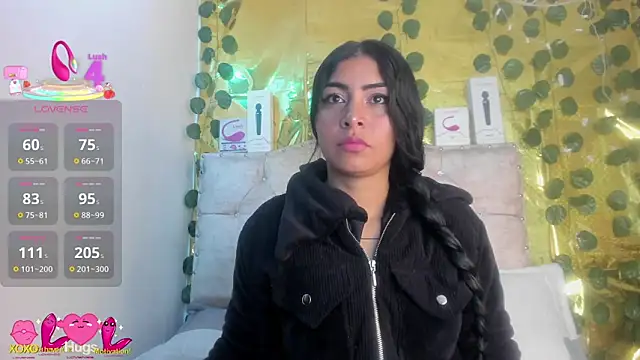 Snapshot of cristalconnorr chatting on May 5, 2026, 2:03 pm cristalconnorr online show from May 5, 2026, 2:03 pm