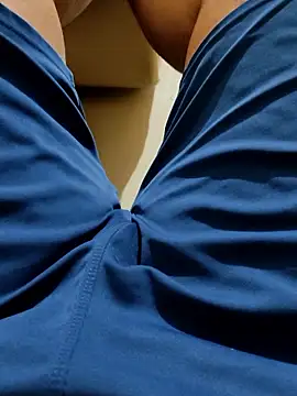 Akhil3290 online show from March 18, 2026, 4:21 pm