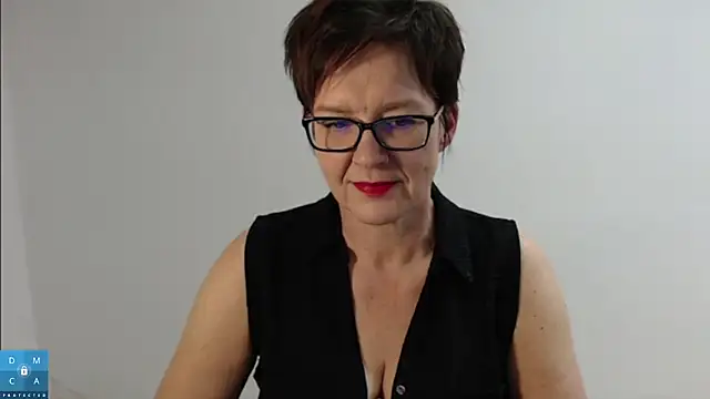 Sofie69Velvet online show from October 26, 2025, 3:29 pm