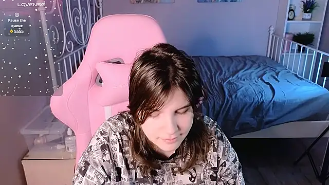 Ruyjin Choi online show from February 4, 2025, 10:54 am