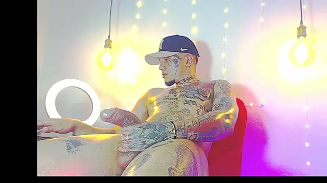 Snapshot of daimond_hope666 chatting on February 5, 2025, 6:35 am daimond hope666 online show from February 5, 2025, 6:35 am