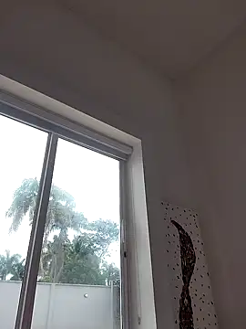 Alicia barbie online show from February 9, 2025, 1:25 pm