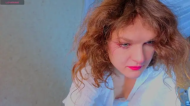 Snapshot of Soo_dreamy chatting on October 11, 2025, 1:27 am Soo dreamy online show from October 11, 2025, 1:27 am