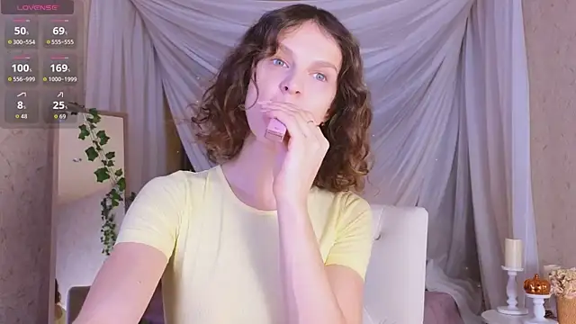 Snapshot of Soo_dreamy chatting on February 12, 2026, 1:33 am Soo dreamy online show from February 12, 2026, 1:33 am