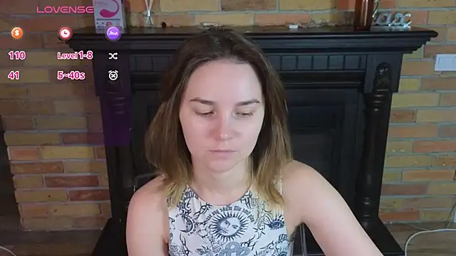 Snapshot of Ellie_Sunset chatting on July 9, 2026, 8:40 am Ellie Sunset online show from July 9, 2026, 8:40 am