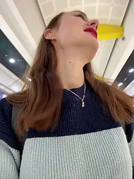 Snapshot of Dina_Tease chatting on January 7, 2025, 9:18 am Dina Tease online show from January 7, 2025, 9:18 am