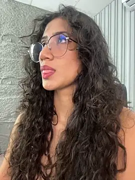 KaitlynLoveCam online show from November 24, 2025, 8:52 pm