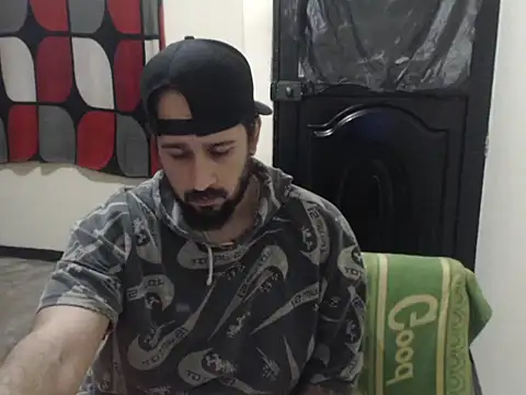 Snapshot of leonamable12 chatting on March 1, 2026, 5:09 am leonamable12 online show from March 1, 2026, 5:09 am