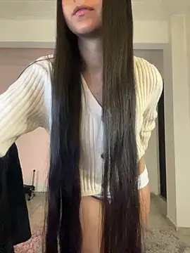 Snapshot of aly_golden_ chatting on January 5, 2025, 6:24 am aly golden online show from January 5, 2025, 6:24 am