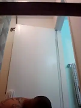 Snapshot of NewKing100 chatting on November 11, 2025, 9:20 am NewKing100 online show from November 11, 2025, 9:20 am