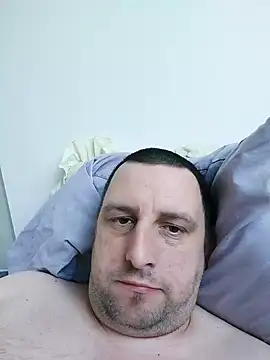 HE-M123 online show from September 30, 2025, 7:57 am