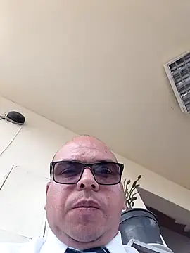 Camilo-31RI online show from July 16, 2026, 4:35 pm