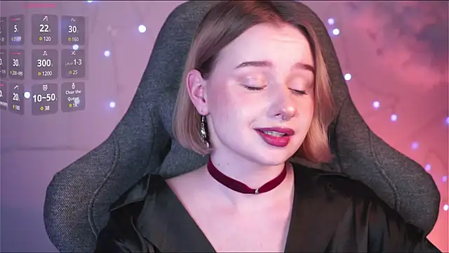 Snapshot of AdeleLoomis chatting on February 4, 2025, 11:38 pm AdeleLoomis online show from February 4, 2025, 11:38 pm