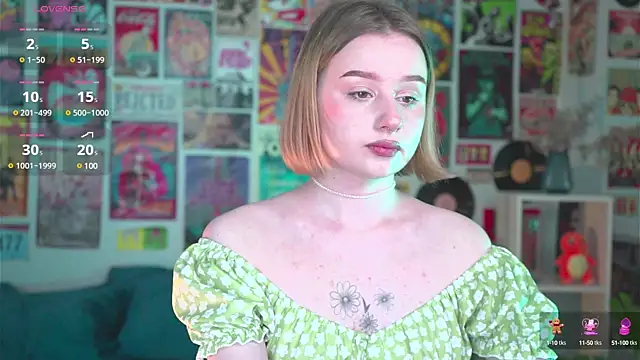 Snapshot of AdeleLoomis chatting on February 22, 2025, 5:44 am AdeleLoomis online show from February 22, 2025, 5:44 am