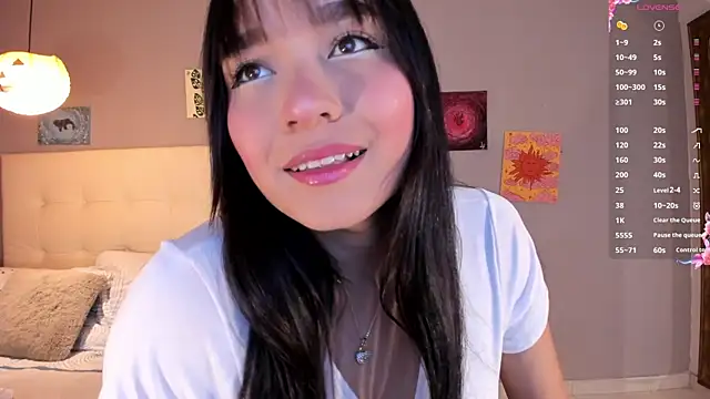Maia W10 online show from June 4, 2026, 12:33 pm
