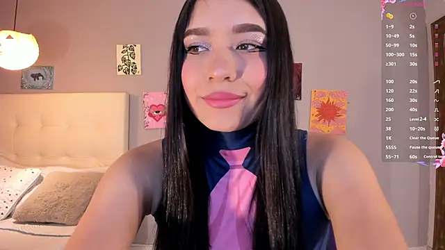 Maia W10 online show from June 12, 2026, 12:26 pm