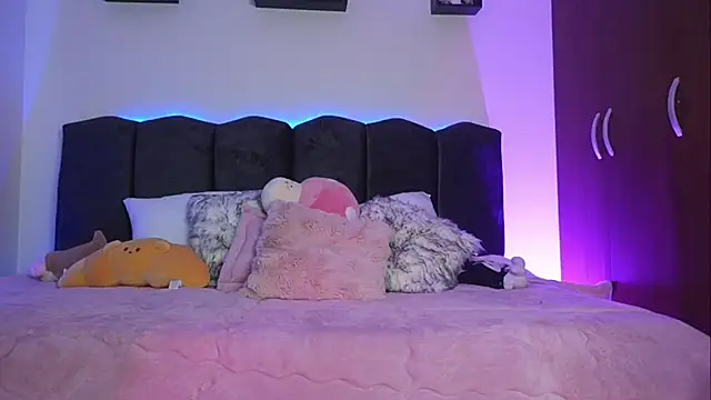 Lilou albrecht online show from March 16, 2026, 1:04 pm