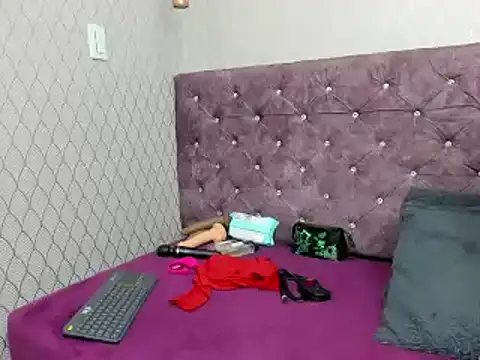 Snapshot of VALENTINA3x chatting on March 6, 2025, 3:13 am VALENTINA3x online show from March 6, 2025, 3:13 am