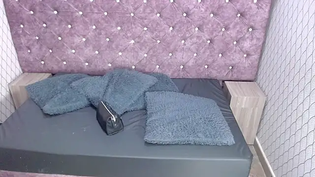 VALENTINA3x online show from December 21, 2025, 4:30 am