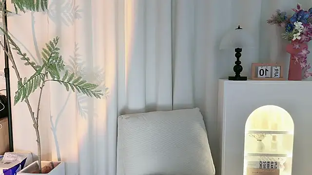 Fairy-HF online show from April 10, 2026, 7:02 am