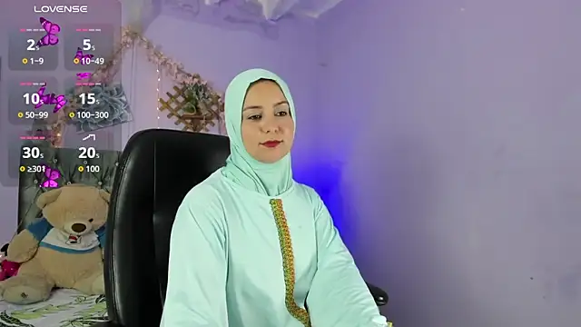 Snapshot of BadraSaadi chatting on October 6, 2025, 7:44 pm BadraSaadi online show from October 6, 2025, 7:44 pm