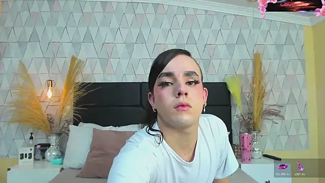 JustinePerry online show from February 13, 2026, 3:46 am