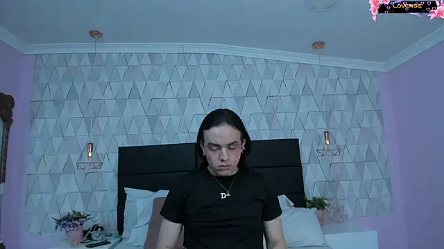 JustinePerry online show from May 29, 2026, 4:10 am