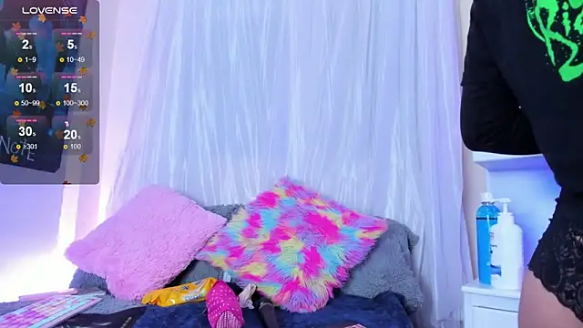 Snapshot of tokito_mitsuri chatting on March 14, 2025, 12:40 pm tokito mitsuri online show from March 14, 2025, 12:40 pm