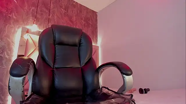 megan 100 online show from May 13, 2026, 6:38 pm