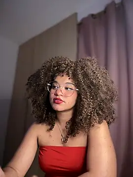 Snapshot of Lucy_wilson5 chatting on March 3, 2025, 9:33 am Lucy wilson5 online show from March 3, 2025, 9:33 am