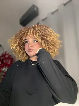 Snapshot of Lucy_wilson5 chatting on March 1, 2026, 2:46 am Lucy wilson5 online show from March 1, 2026, 2:46 am